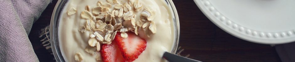 5 beneficios para la salud (comprobados por la ciencia) de comer yogur