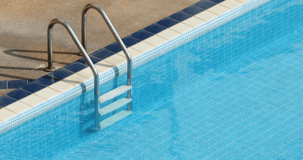 Consejos del IST para prevenir accidentes en la piscina