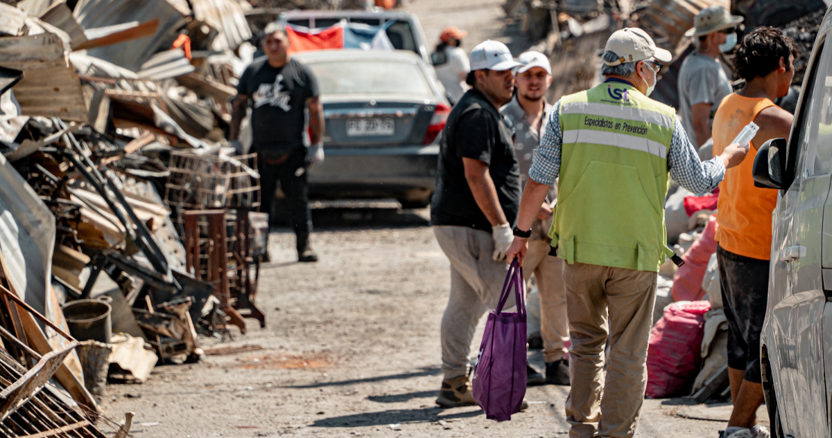 IST entrega consejos para evitar accidentes durante retiro de escombros tras incendios en Valparaíso